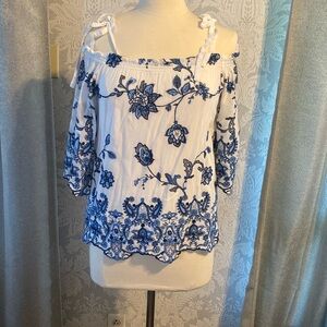 Parker off the shoulder blouse Rayon S